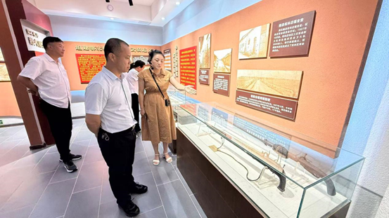 铭记红色历史 凝聚奋进力量